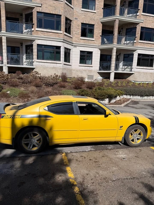 2006 Dodge Charger 6th Gen - Image 4 of 8