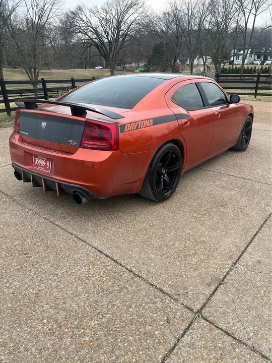 2006 Dodge Charger 6th Gen - Image 2 of 10