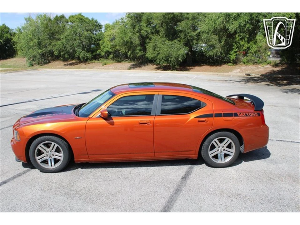 2006 Dodge Charger 6th Gen - Image 19 of 31