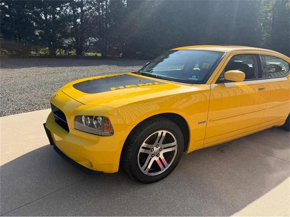 2006 Dodge Charger 6th Gen - Image 26 of 31