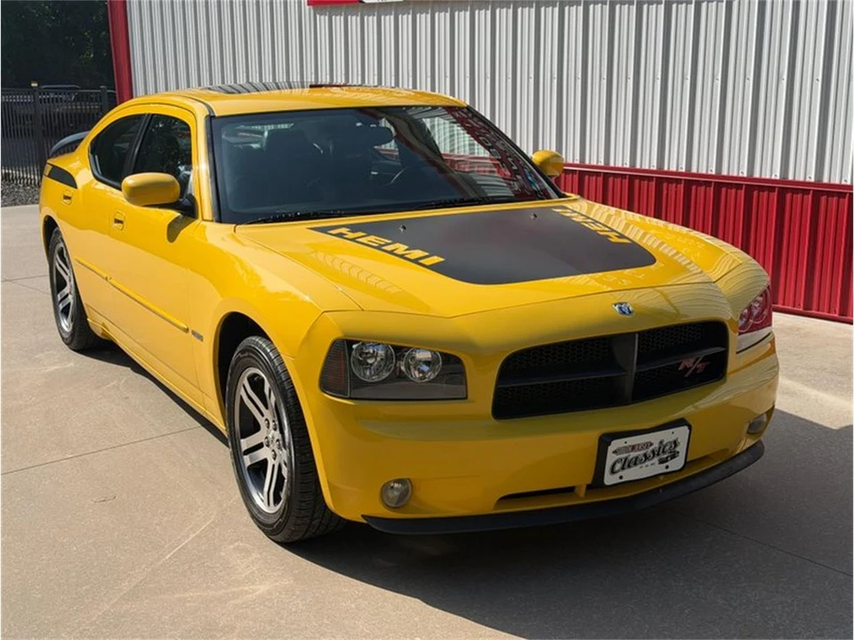 2006 Dodge Charger 6th Gen - Image 2 of 31