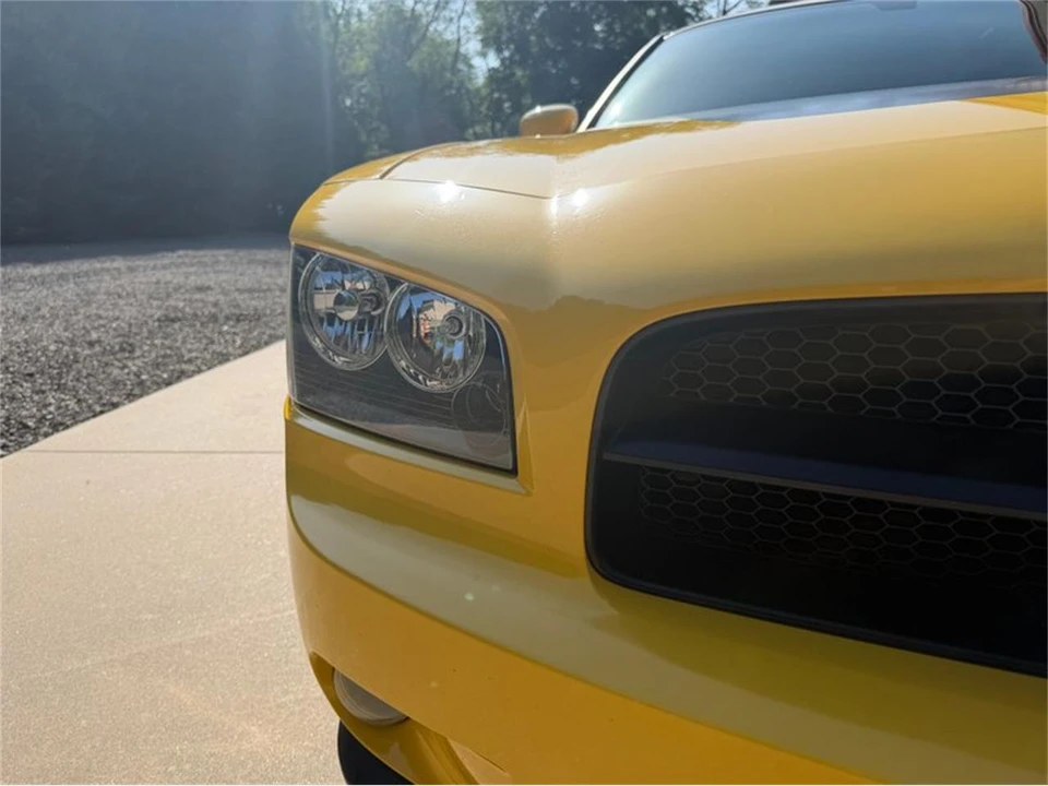 2006 Dodge Charger 6th Gen - Image 18 of 31