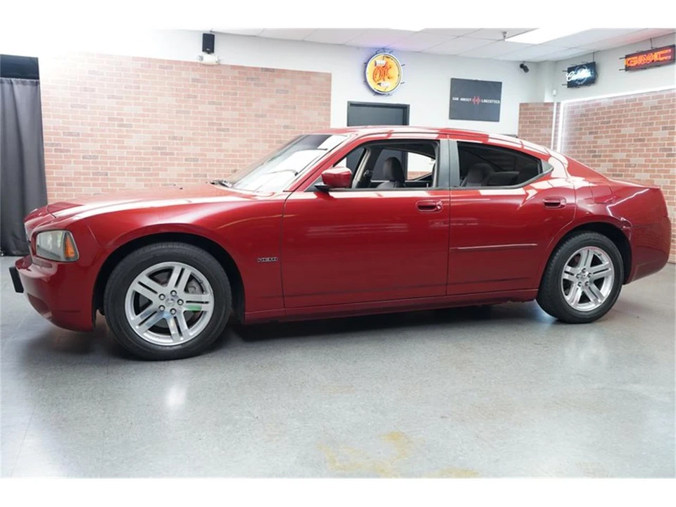2006 Dodge Charger 6th Gen - Image 3 of 31