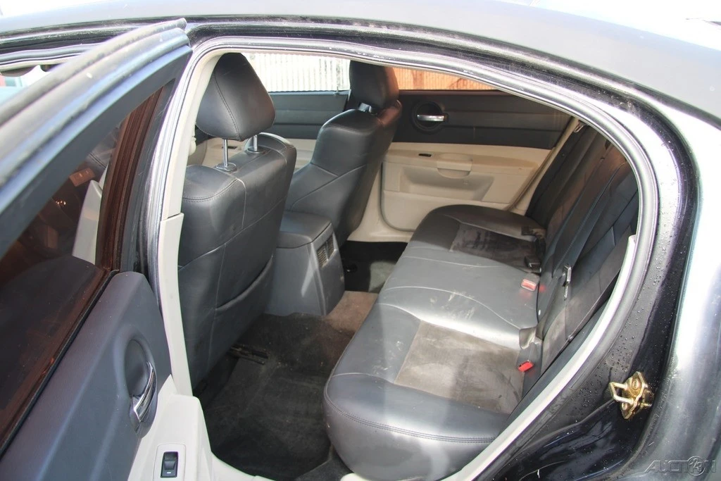 2006 Dodge Charger 6th Gen - Image 18 of 21