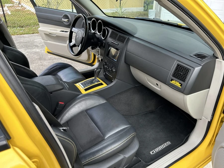 2006 Dodge Charger 6th Gen - Image 12 of 14