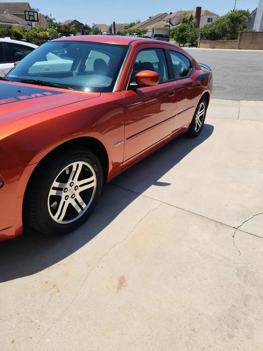 2006 Dodge Charger 6th Gen - Image 2 of 12