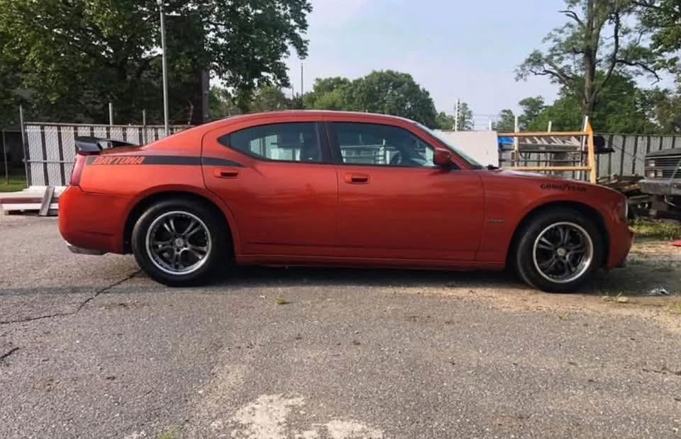 2006 Dodge Charger 6th Gen - Image 7 of 10