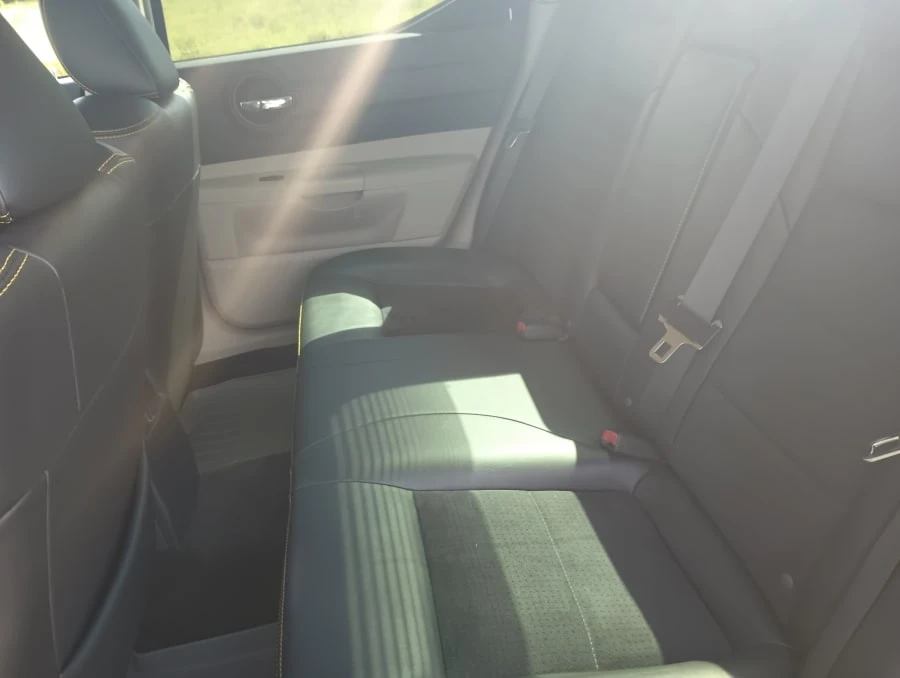 2006 Dodge Charger 6th Gen - Image 12 of 18