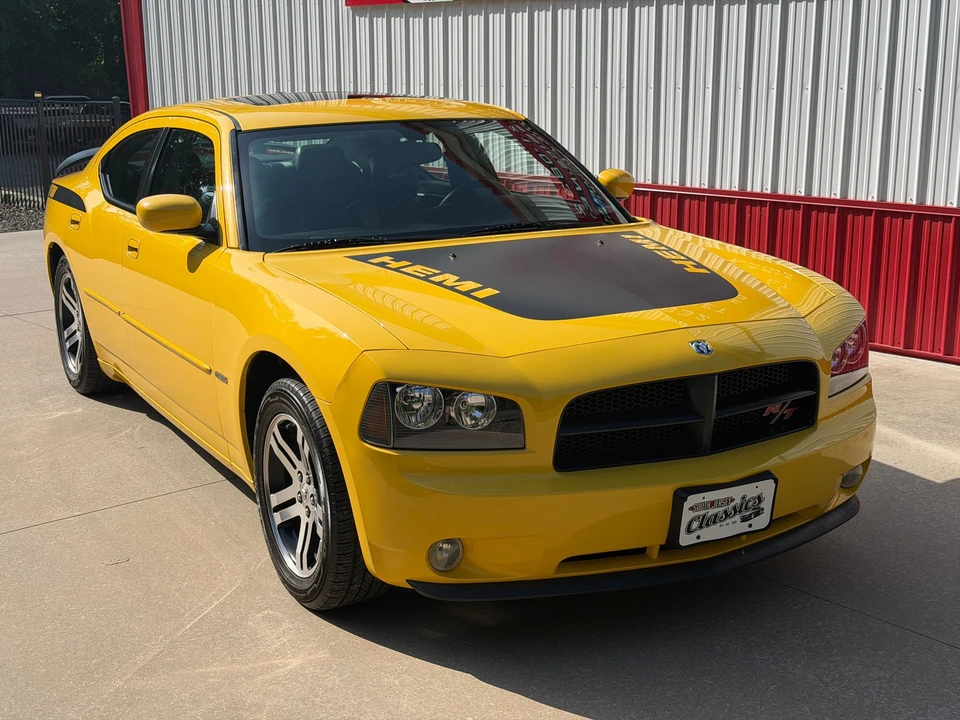 2006 Dodge Charger 6th Gen - Image 2 of 19