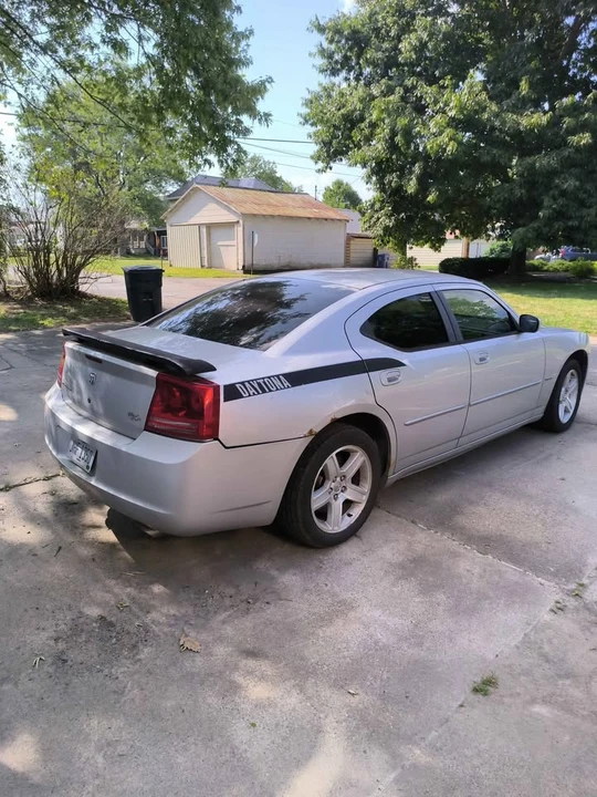 2006 Dodge Charger 6th Gen - Image 4 of 5