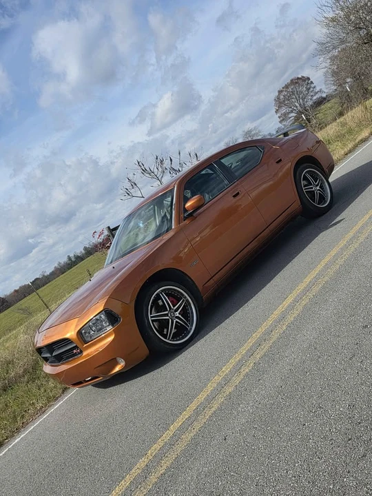 2006 Dodge Charger 6th Gen - Image 5 of 13
