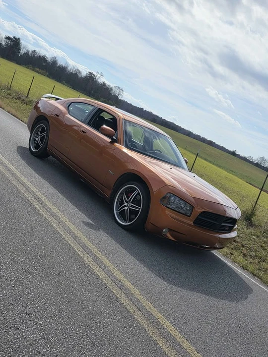 2006 Dodge Charger 6th Gen - Image 3 of 13