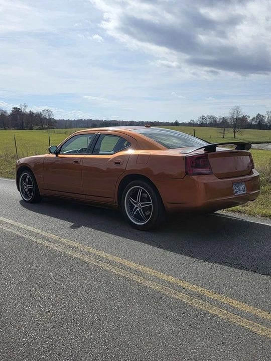 2006 Dodge Charger 6th Gen - Image 2 of 13