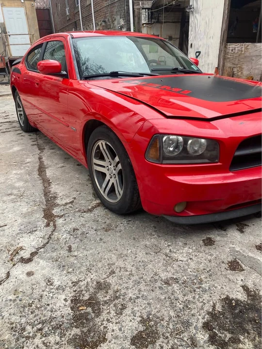 2006 Dodge Charger 6th Gen - Image 9 of 10