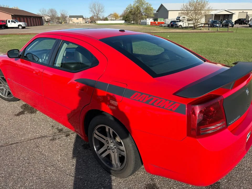 2006 Dodge Charger 6th Gen - Image 5 of 11
