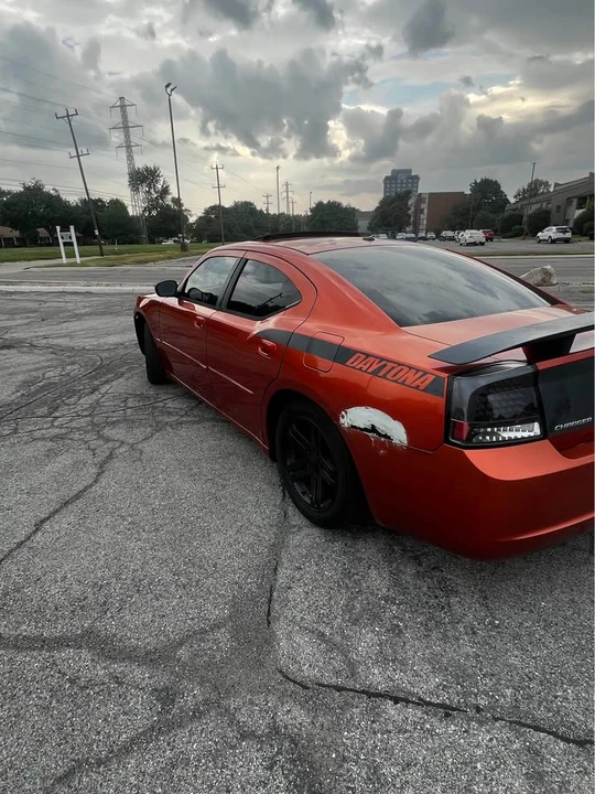 2006 Dodge Charger 6th Gen - Image 9 of 17