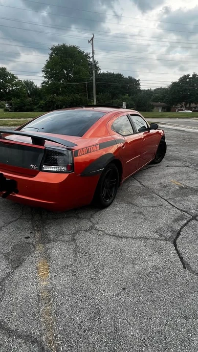 2006 Dodge Charger 6th Gen - Image 6 of 17