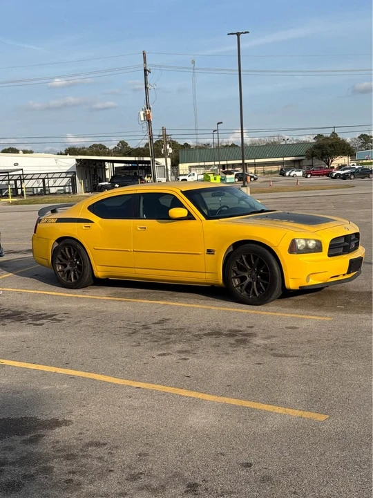 2006 Dodge Charger 6th Gen - Image 2 of 10