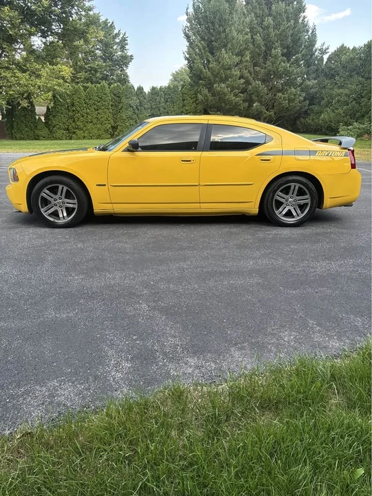 2006 Dodge Charger 6th Gen - Image 4 of 20
