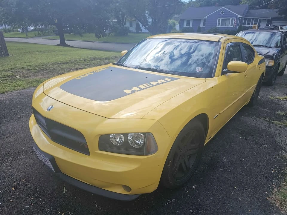 2006 Dodge Charger 6th Gen - Image 3 of 8