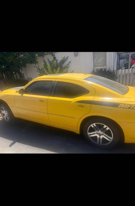 2006 Dodge Charger 6th Gen - Image 4 of 9