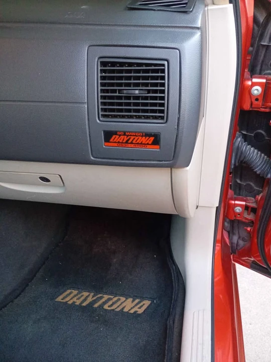 2006 Dodge Charger 6th Gen - Image 10 of 20
