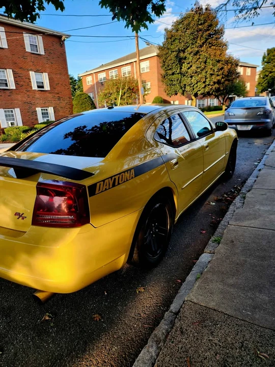 2006 Dodge Charger 6th Gen - Image 4 of 12