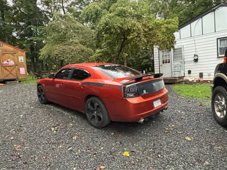 2006 Dodge Charger 6th Gen - Image 2 of 8