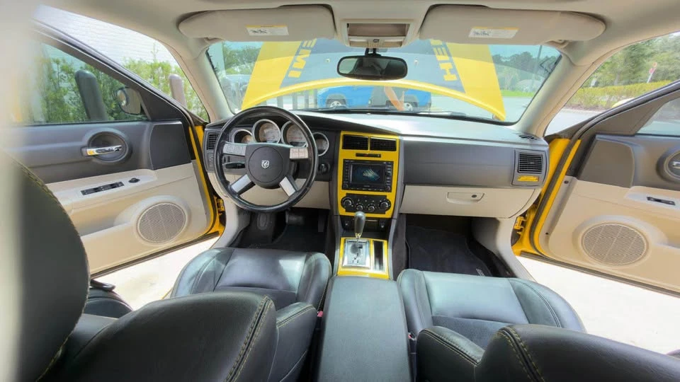 2006 Dodge Charger 6th Gen - Image 12 of 17