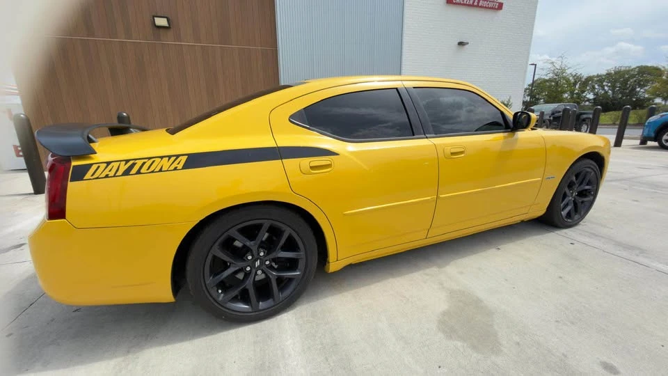 2006 Dodge Charger 6th Gen - Image 10 of 17