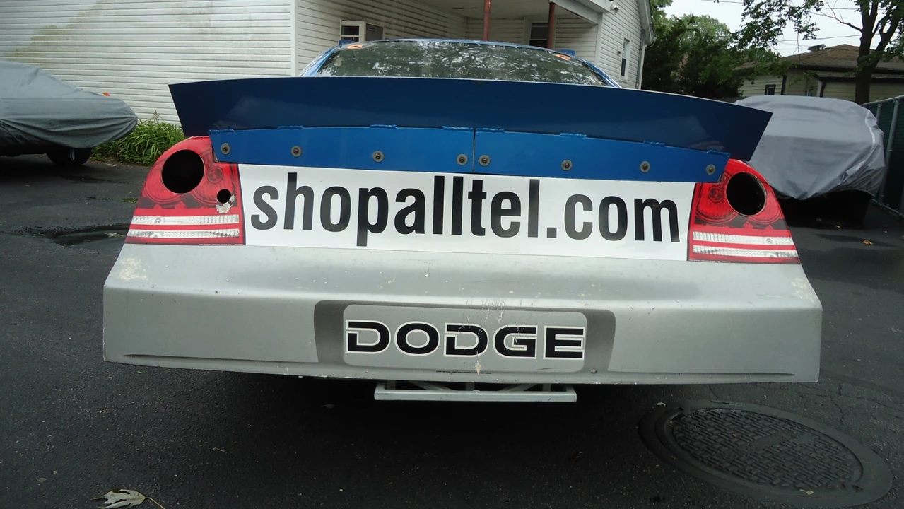 2006 Dodge Charger 6th Gen - Image 9 of 31