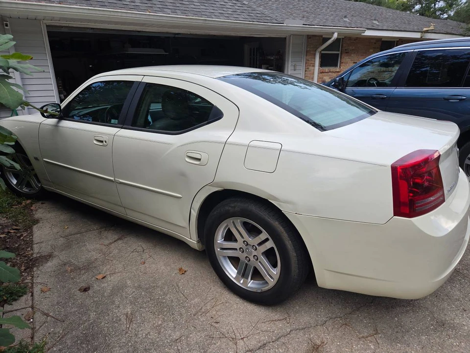 2006 Dodge Charger 6th Gen - Image 6 of 13