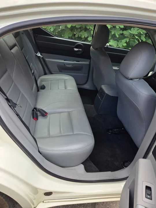 2006 Dodge Charger 6th Gen - Image 11 of 13