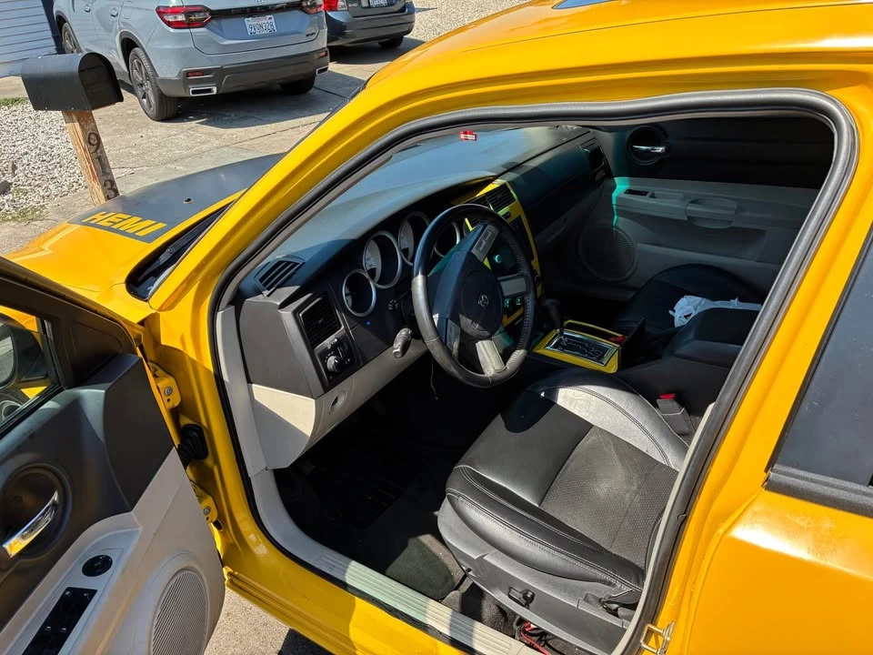 2006 Dodge Charger 6th Gen - Image 2 of 7