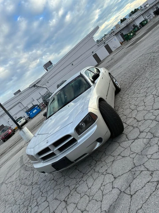 2006 Dodge Charger 6th Gen - Image 3 of 4