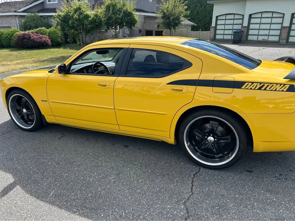 2006 Dodge Charger 6th Gen - Image 2 of 10