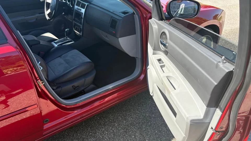 2006 Dodge Charger 6th Gen - Image 17 of 20