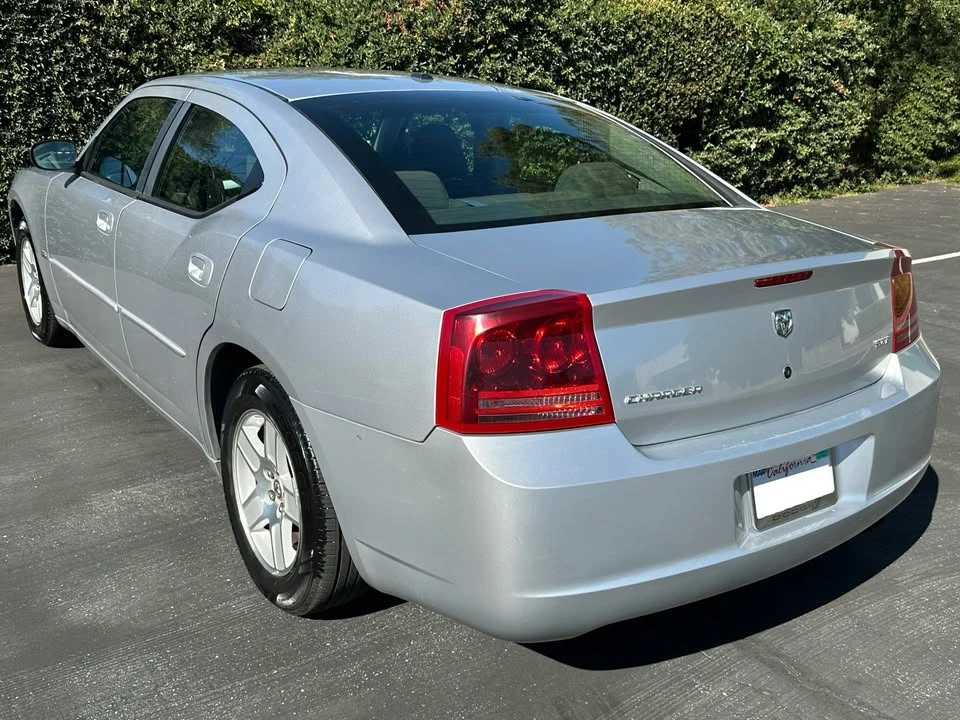 2006 Dodge Charger 6th Gen - Image 5 of 19