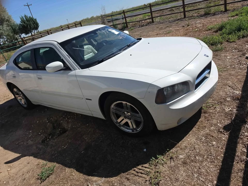 2006 Dodge Charger 6th Gen - Image 9 of 10