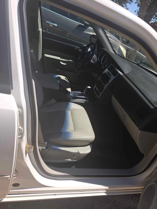 2006 Dodge Charger 6th Gen - Image 4 of 10