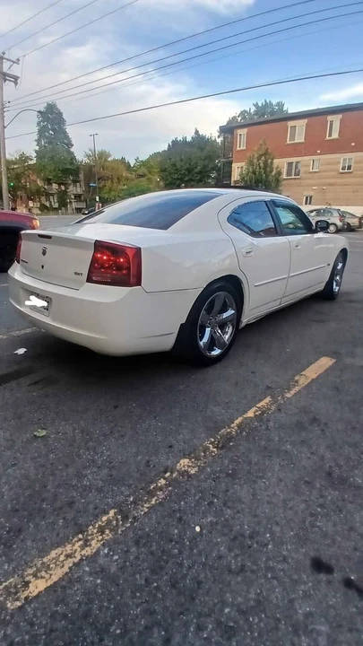 2006 Dodge Charger 6th Gen - Image 10 of 18