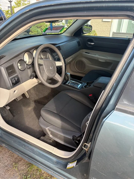 2006 Dodge Charger 6th Gen - Image 7 of 9