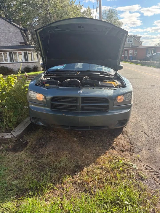 2006 Dodge Charger 6th Gen - Image 2 of 9