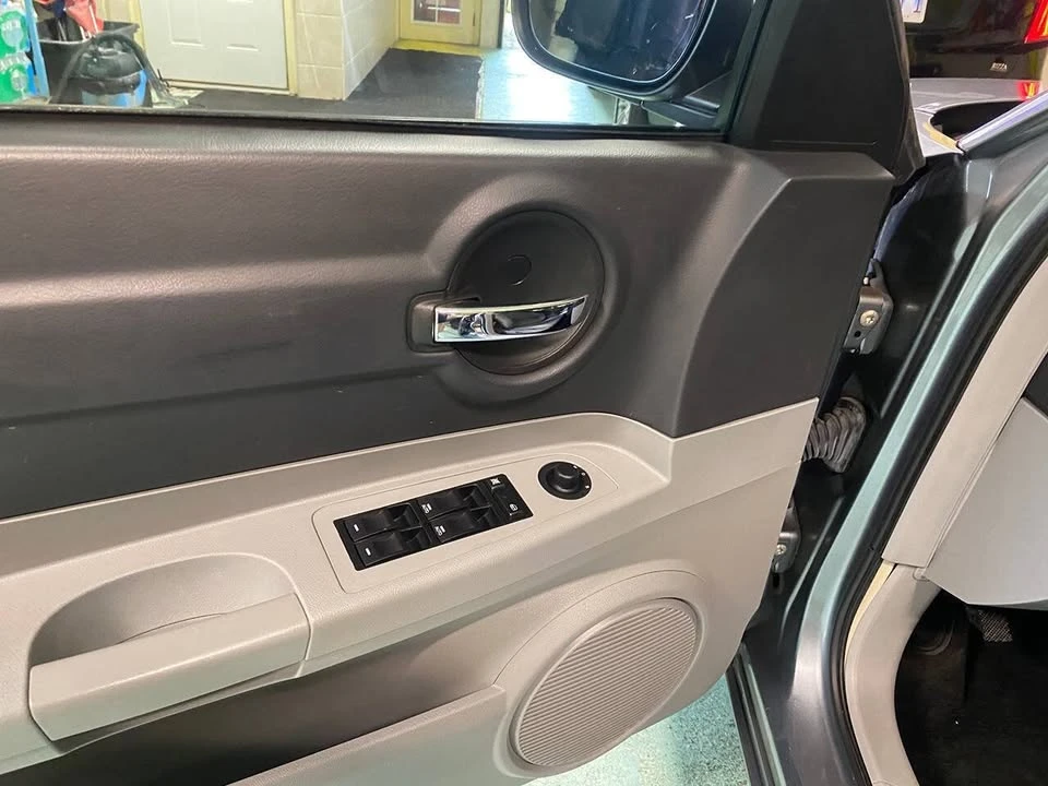 2006 Dodge Charger 6th Gen - Image 18 of 20