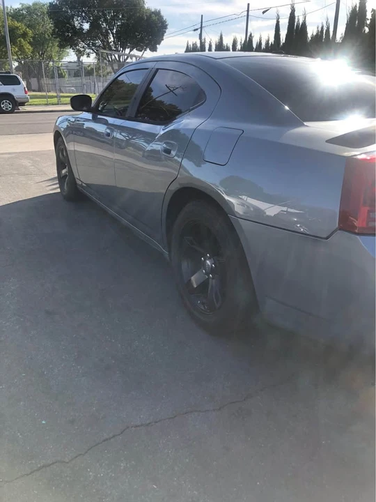 2006 Dodge Charger 6th Gen - Image 3 of 9