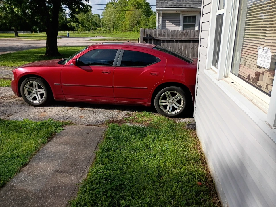 2006 Dodge Charger 6th Gen - Image 5 of 6