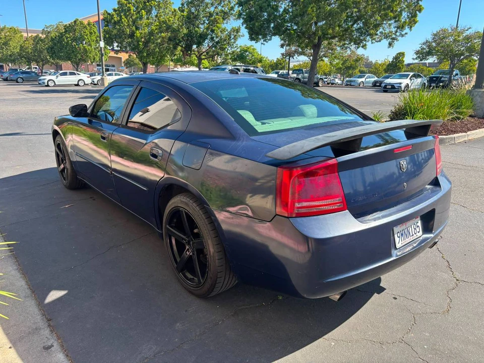 2006 Dodge Charger 6th Gen - Image 5 of 12