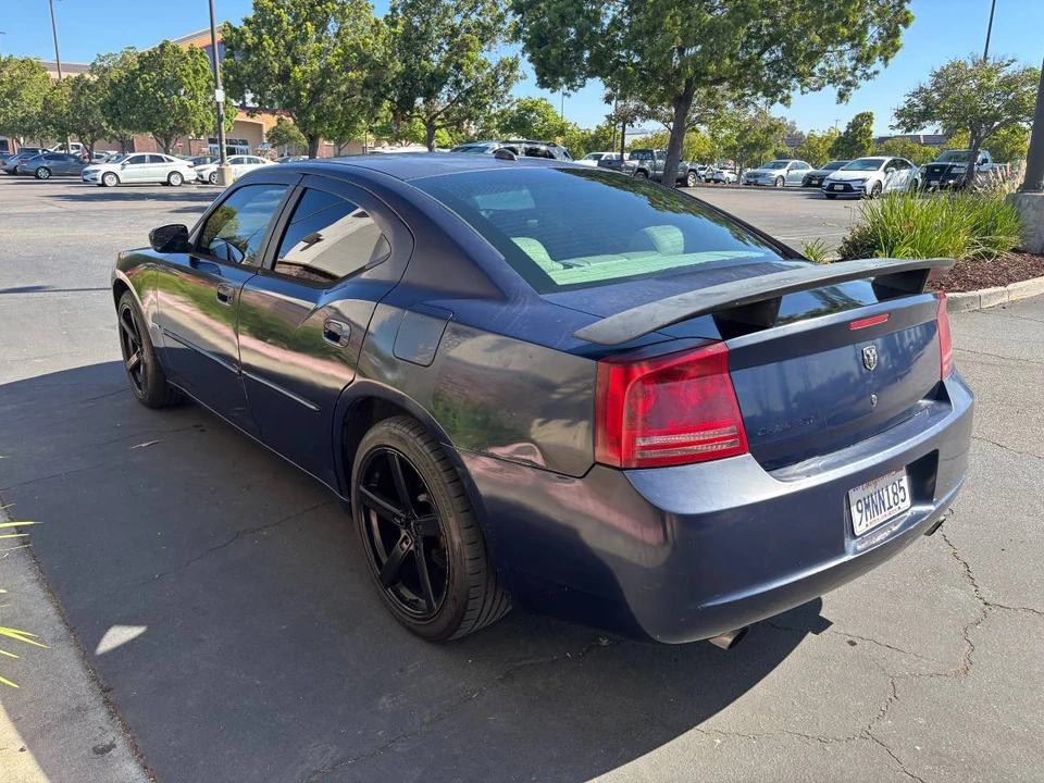 2006 Dodge Charger 6th Gen - Image 4 of 12