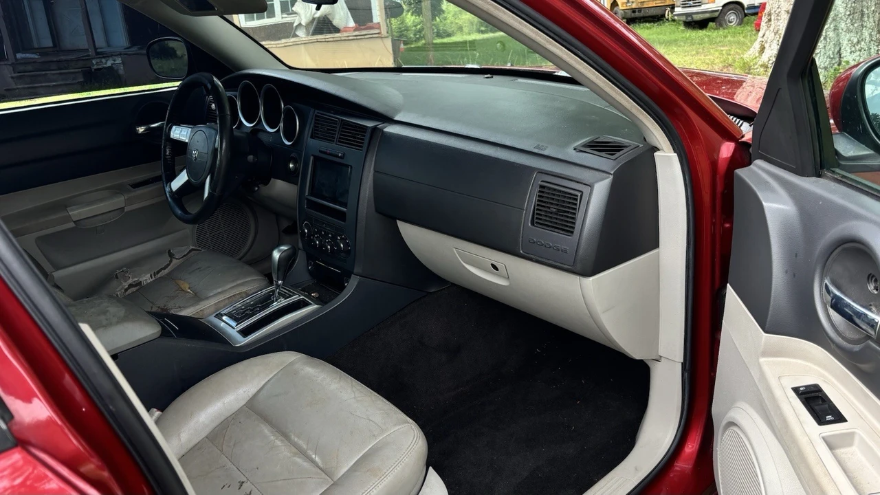 2006 Dodge Charger 6th Gen - Image 2 of 8