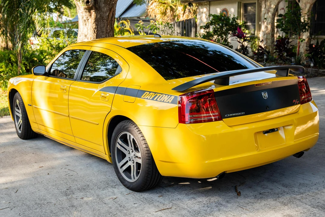 2006 Dodge Charger 6th Gen - Image 4 of 31